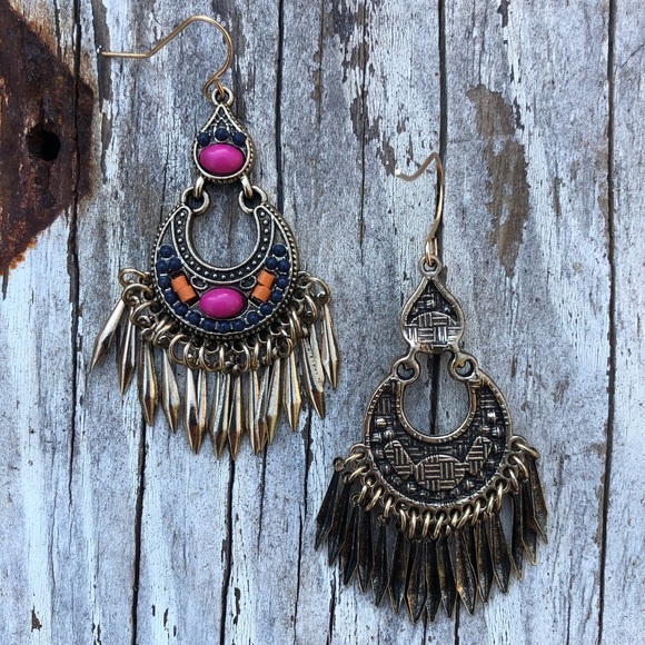 FREE when bundled! Western Tassel Statement Earrings! - Picture 5 of 7